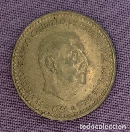 Monedas Franco: Una Peseta - Francisco Franco - 1966