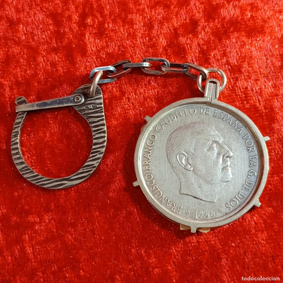 Monedas Franco: MONEDA / LLAVERO - 100 PTAS - PLATA - FRANCISCO FRANCO - 1966 - ESTRELLA 68 - 31 G / 42