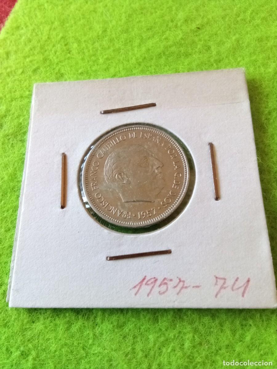 Monedas Franco: Moneda espa&ntilde;ola. La de las fotos