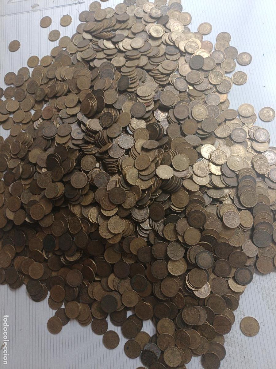 Monedas Franco: Espa&ntilde;a 1 Peseta rubia, lote de 2908 pesetas rubias. Per&iacute;odo Franco