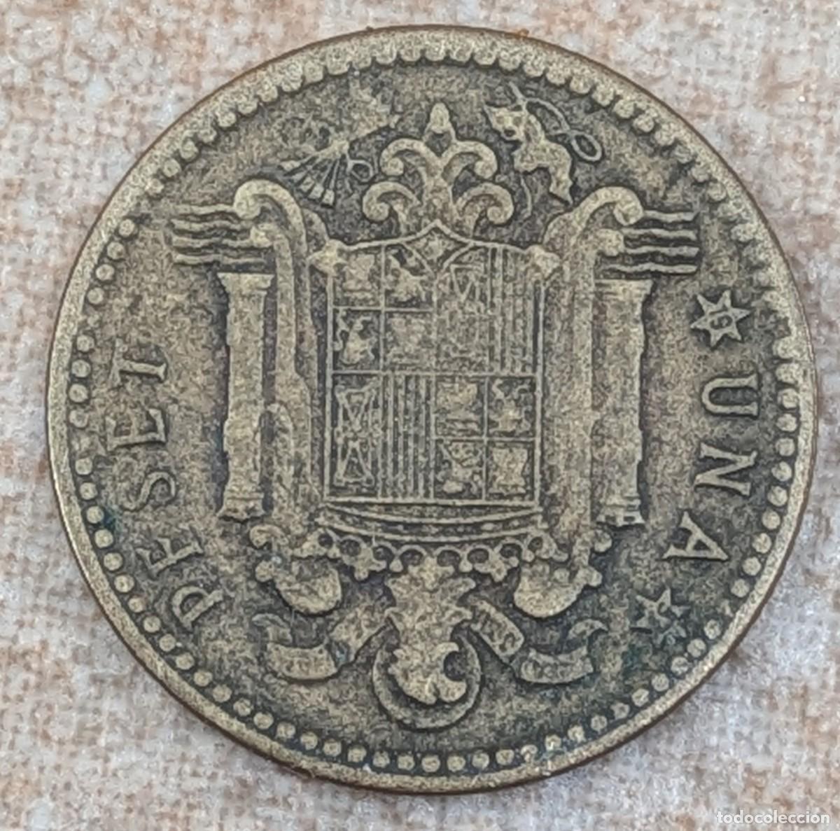 Monedas Franco: Moneda Una peseta de 1947 Estrella 57