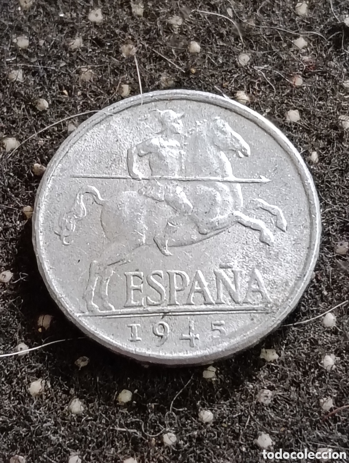 Monedas Franco: Moneda de 5 c&eacute;ntimos 1945 Estado Espa&ntilde;ol en buen estado.