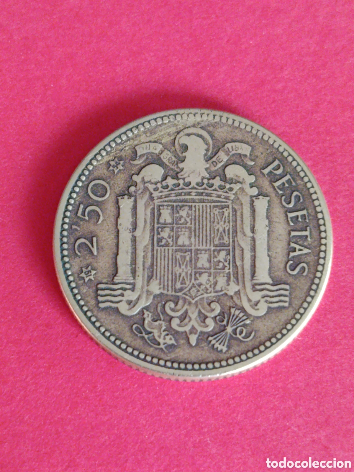 Monedas Franco: ESTADO ESPA&Ntilde;OL. 2,50 PESETAS DE 1953. *54*. ERROR. VARIANTE. ROTURA DE CU&Ntilde;O EN LA FECHA.