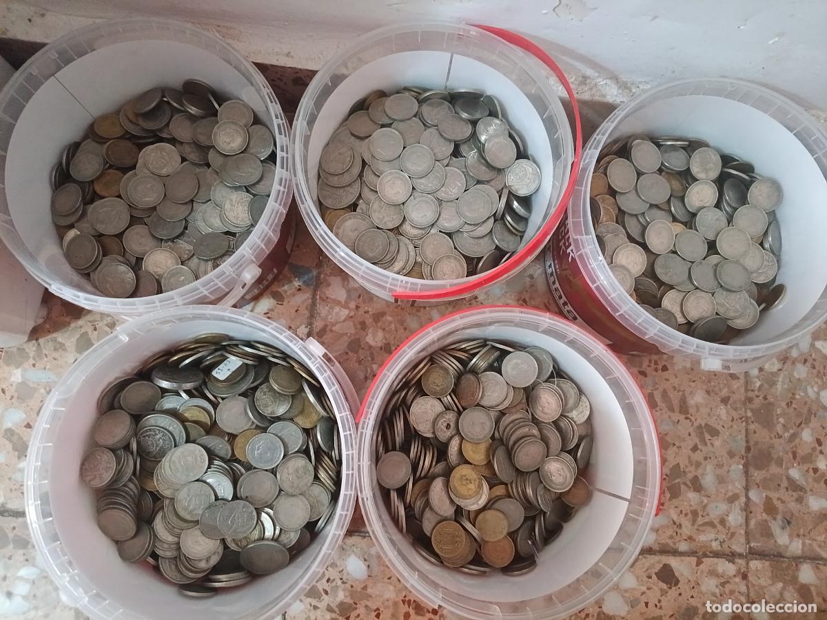 Moedas Franco: 25 kilos de monedas. Francisco Franco: duros, 50 pesetas, etc.