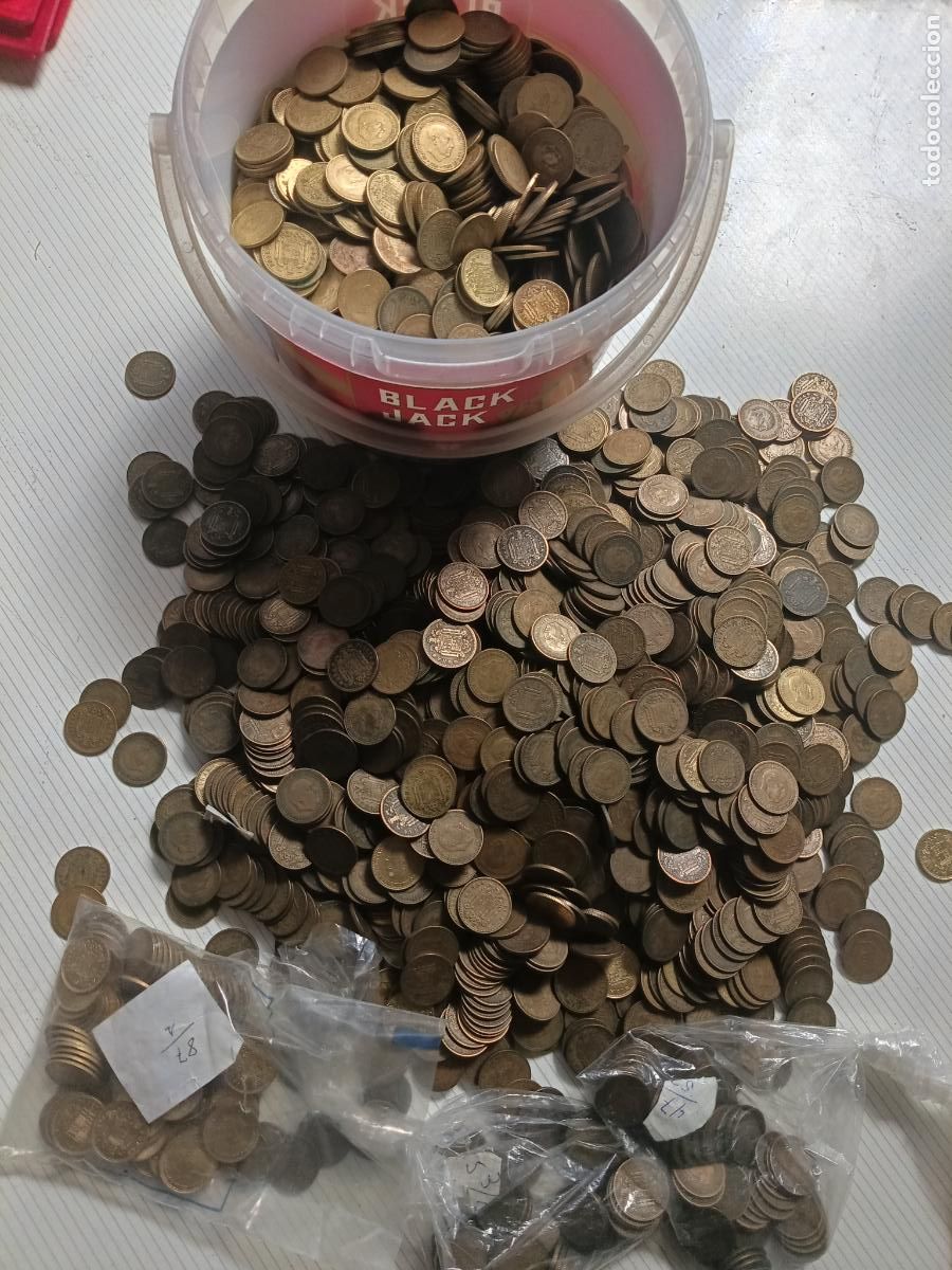 Moedas Franco: PESETA RUBIA DE FRANCO. 10 KILOS DE PESETAS RUBIAS SOLO PERIODO FRANCISCO FRANCO