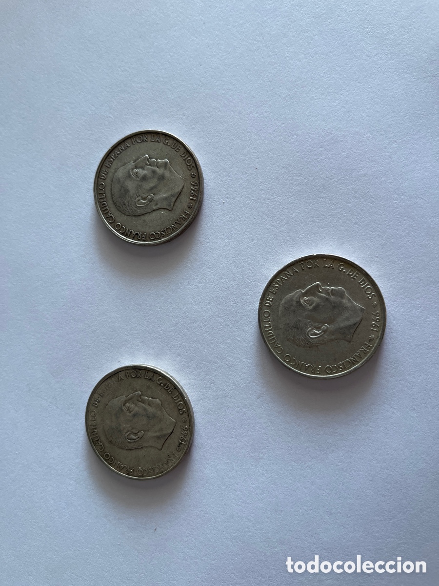 Monedas Franco: Tres monedas de plata de 100 pesetas.