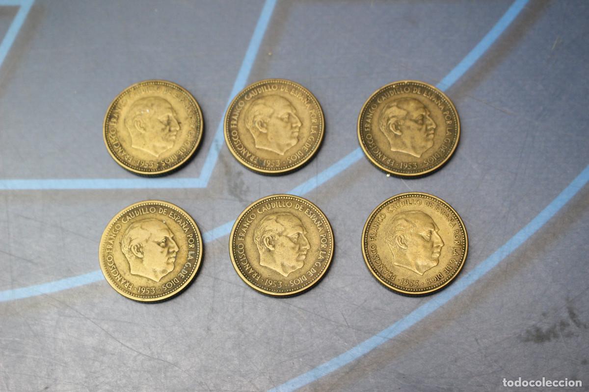 Monedas Franco: 11. 6 Monedas de 2,50 Pesetas 1953 (dos con cincuenta pesetas).
