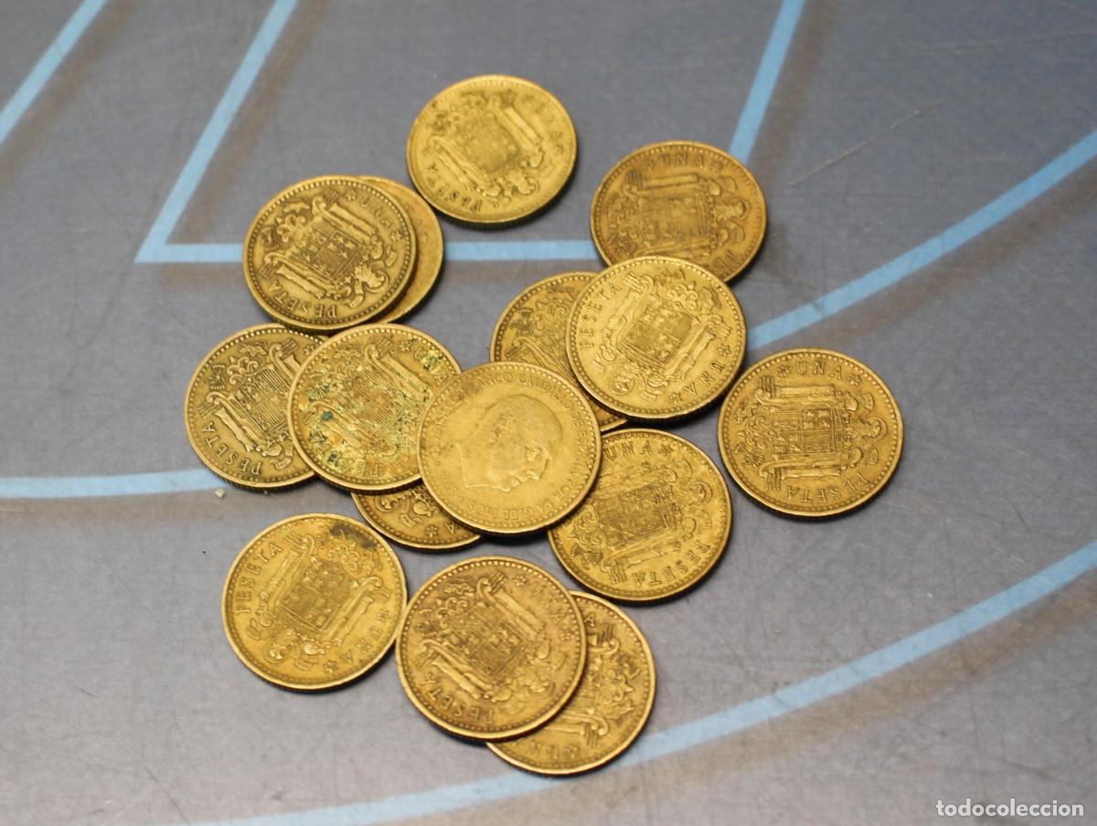 Monedas Franco: 01. 15 Monedas de 1 Peseta de 1966.