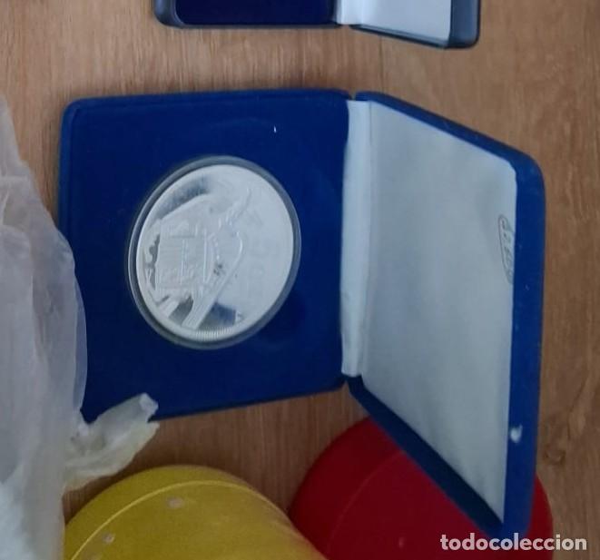 Monedas Franco: moneda de 5 onzas de plata pura con funda