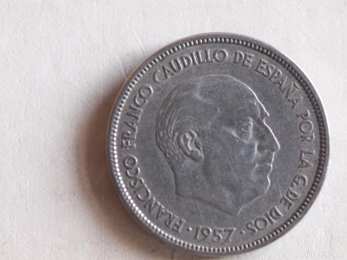 Monedas Franco: MONEDA DE 25 PTAS. DE 1957 ESTRELLA 61. ERRORES ACU&Ntilde;ACION