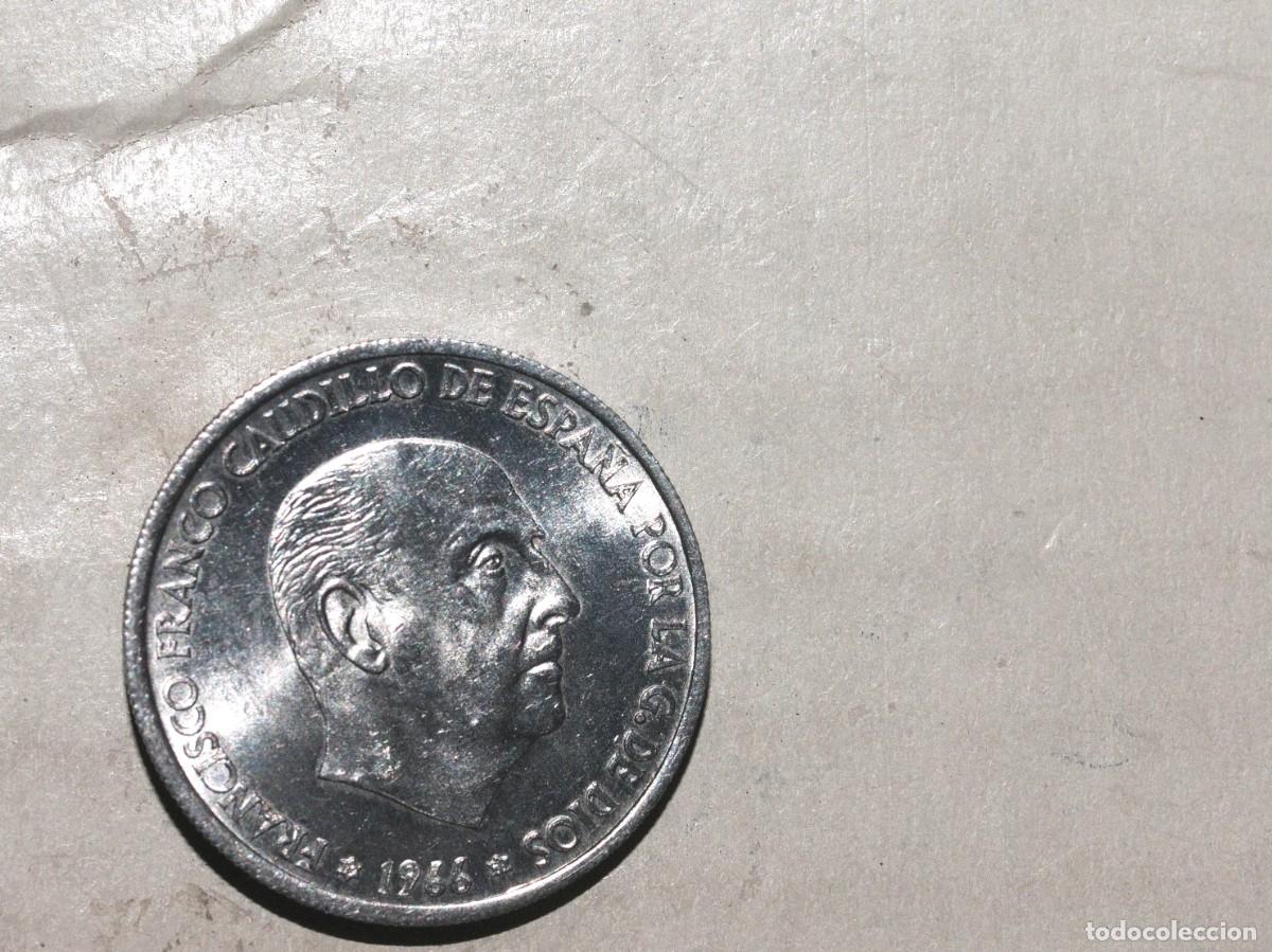 Monedas Franco: 2 MONEDAS DE 50 CTS DE 1966. ESTRELLAS 19 - 71. ERRORES DE ACU&Ntilde;ACION