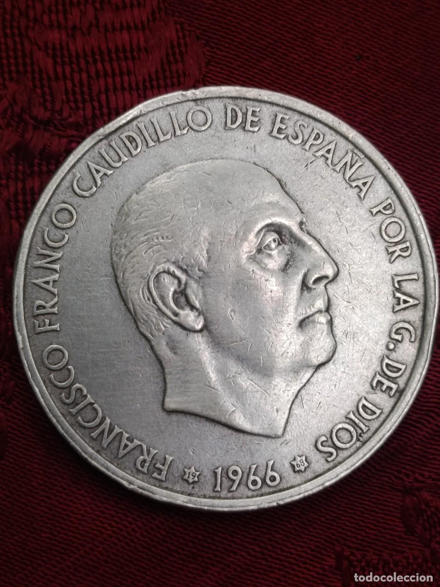 Monedas Franco: Moneda de 100 pesetas de plata de Franco. Estrella 68