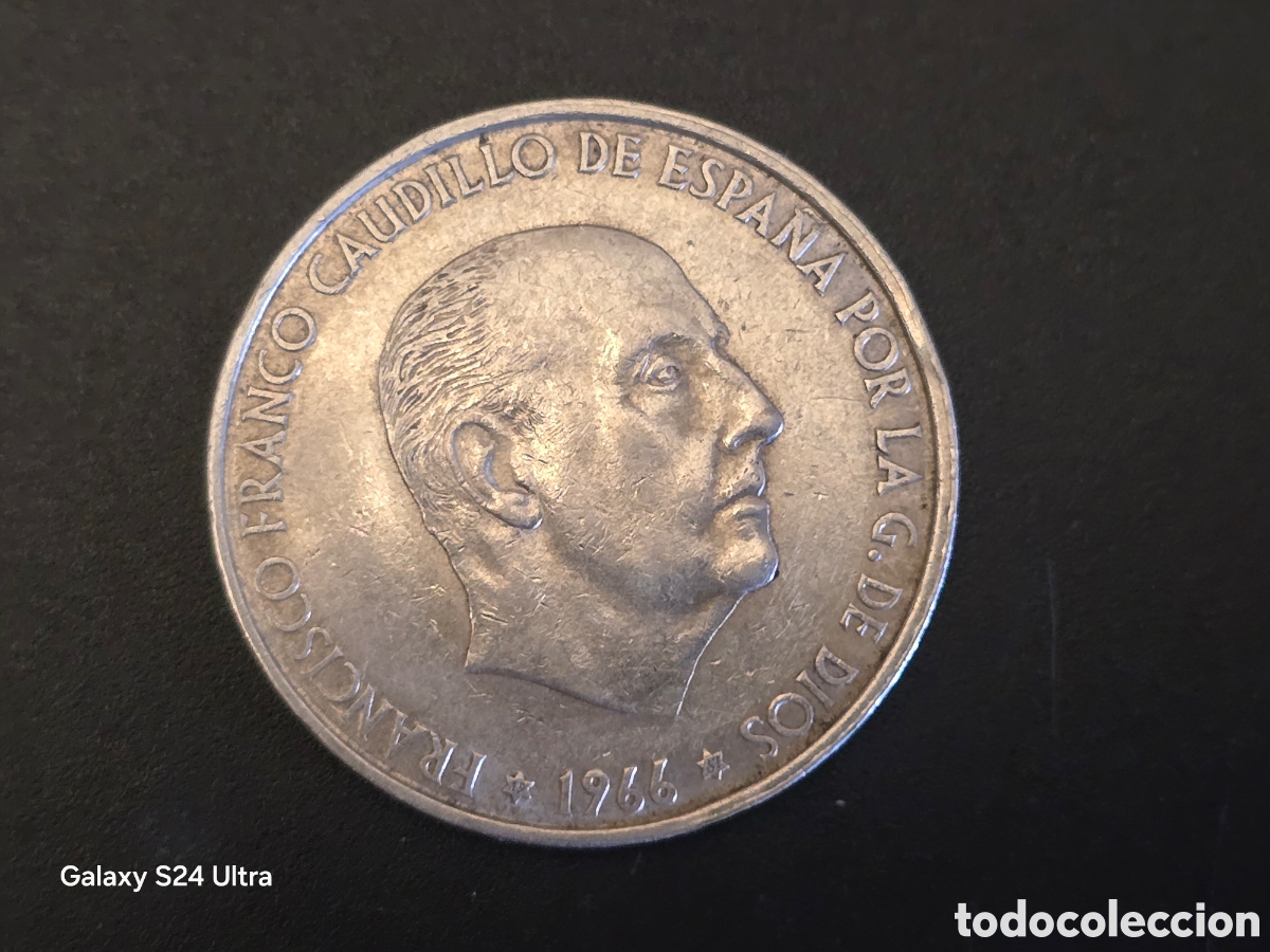 Monedas Franco: 100 PESETAS DE 1966..*19*67....19 GRAMOS DE PLATA.....MUY BONITA..... LA DE LAS FOTOS