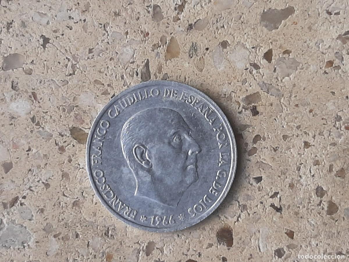Monedas Franco: Lote de 17 monedas del Estado Espa&ntilde;ol - Foto 9