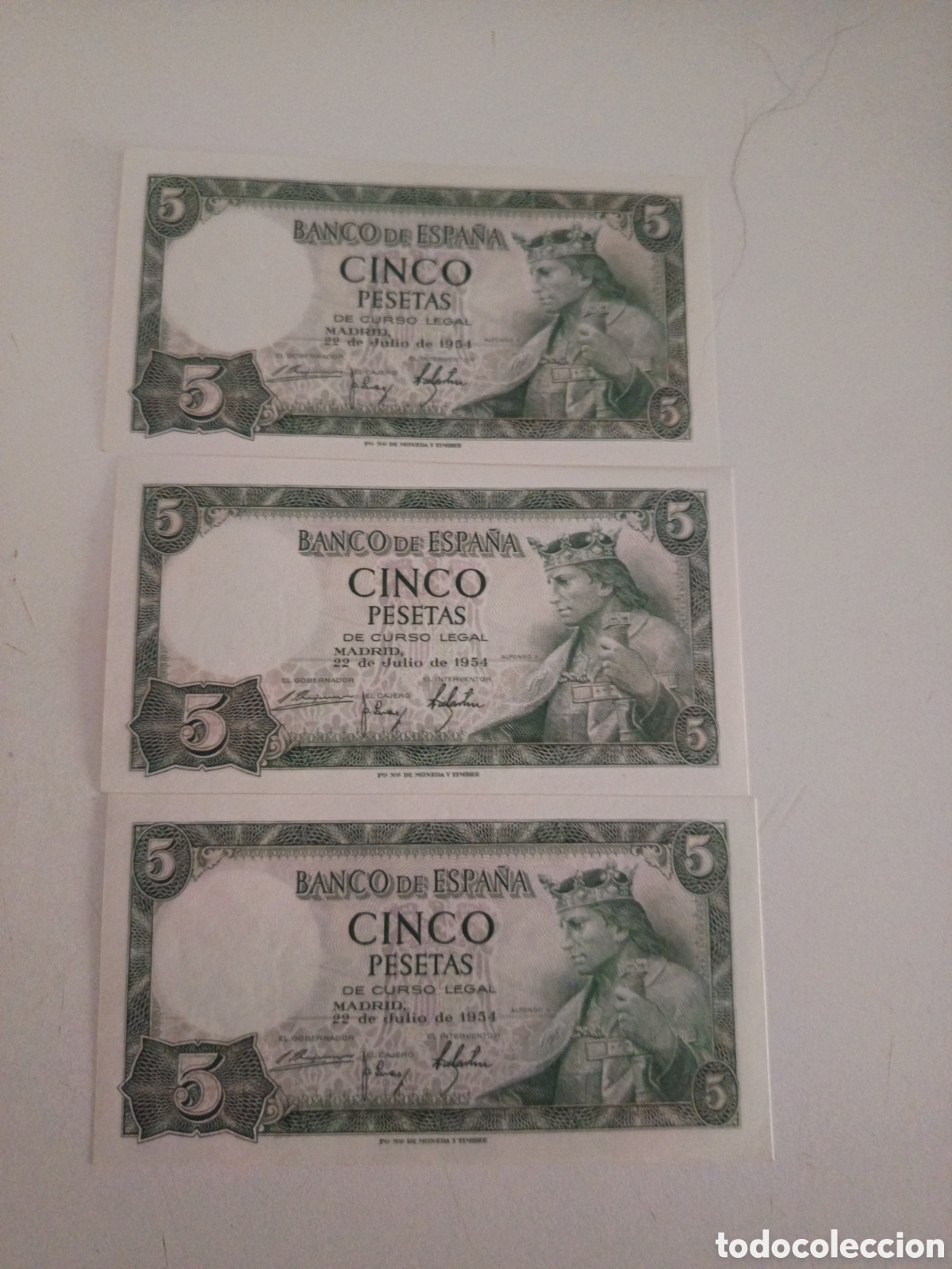 Monedas Franco: 3 Billetes 5 pesetas. A&ntilde;o 1954. Serie correlativa
