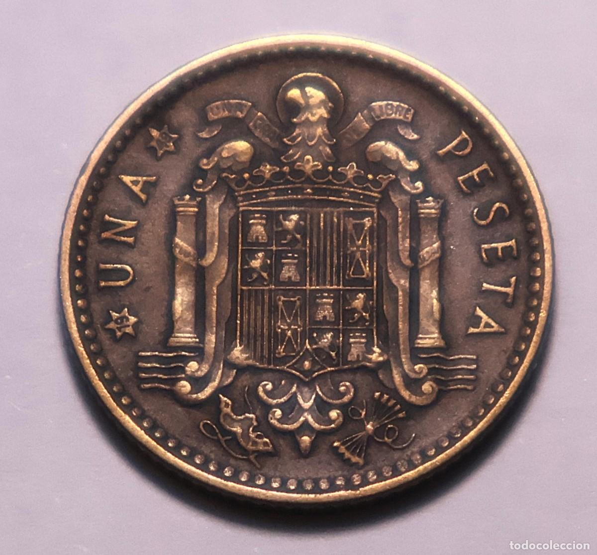 Monedas Franco: MONEDA DE UNA PESETA FRANCO 1947 ESTRELLA 49 (FOTO)