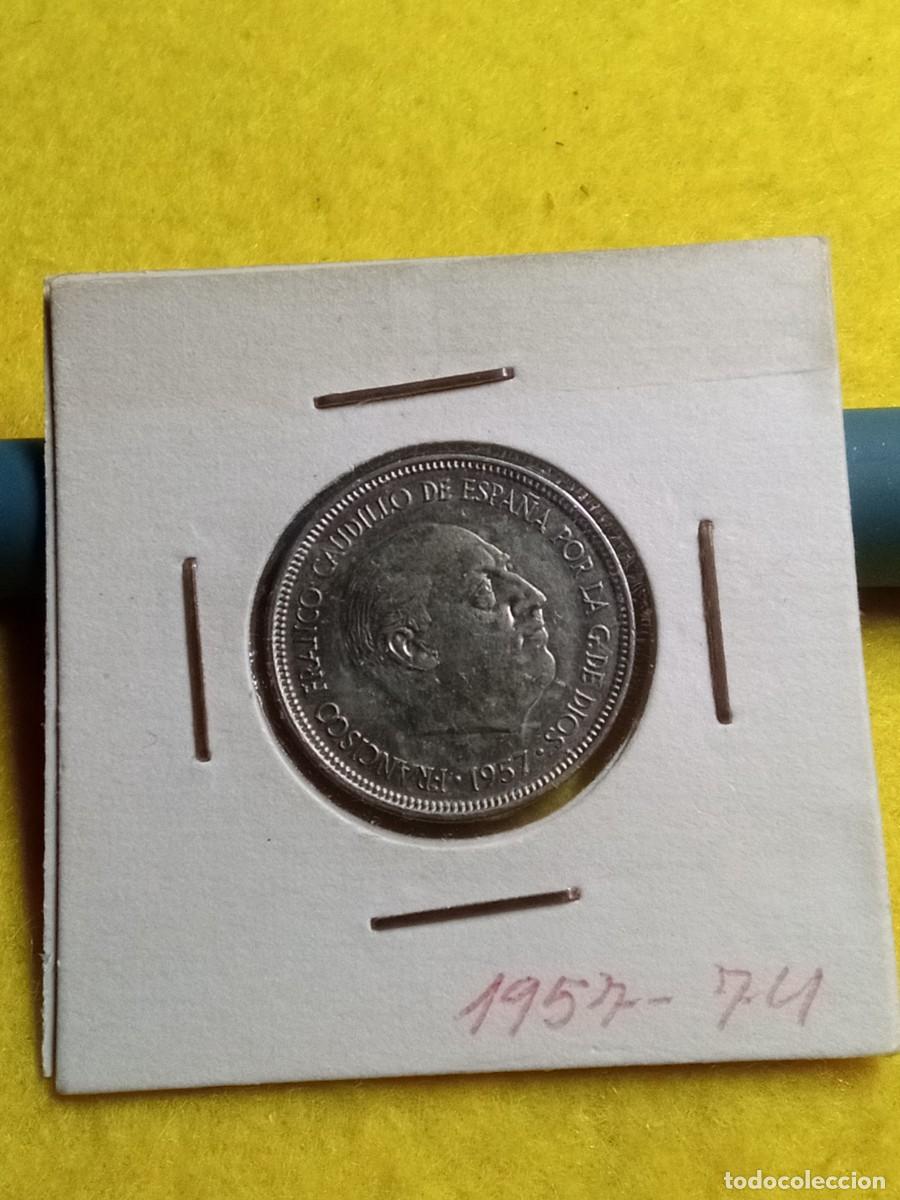 Monedas Franco: Monedas espa&ntilde;olas o extranjera la de las fotograf&iacute;as