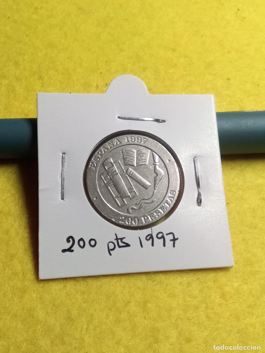 Monedas Franco: Monedas espa&ntilde;olas o extranjera la de las fotograf&iacute;as