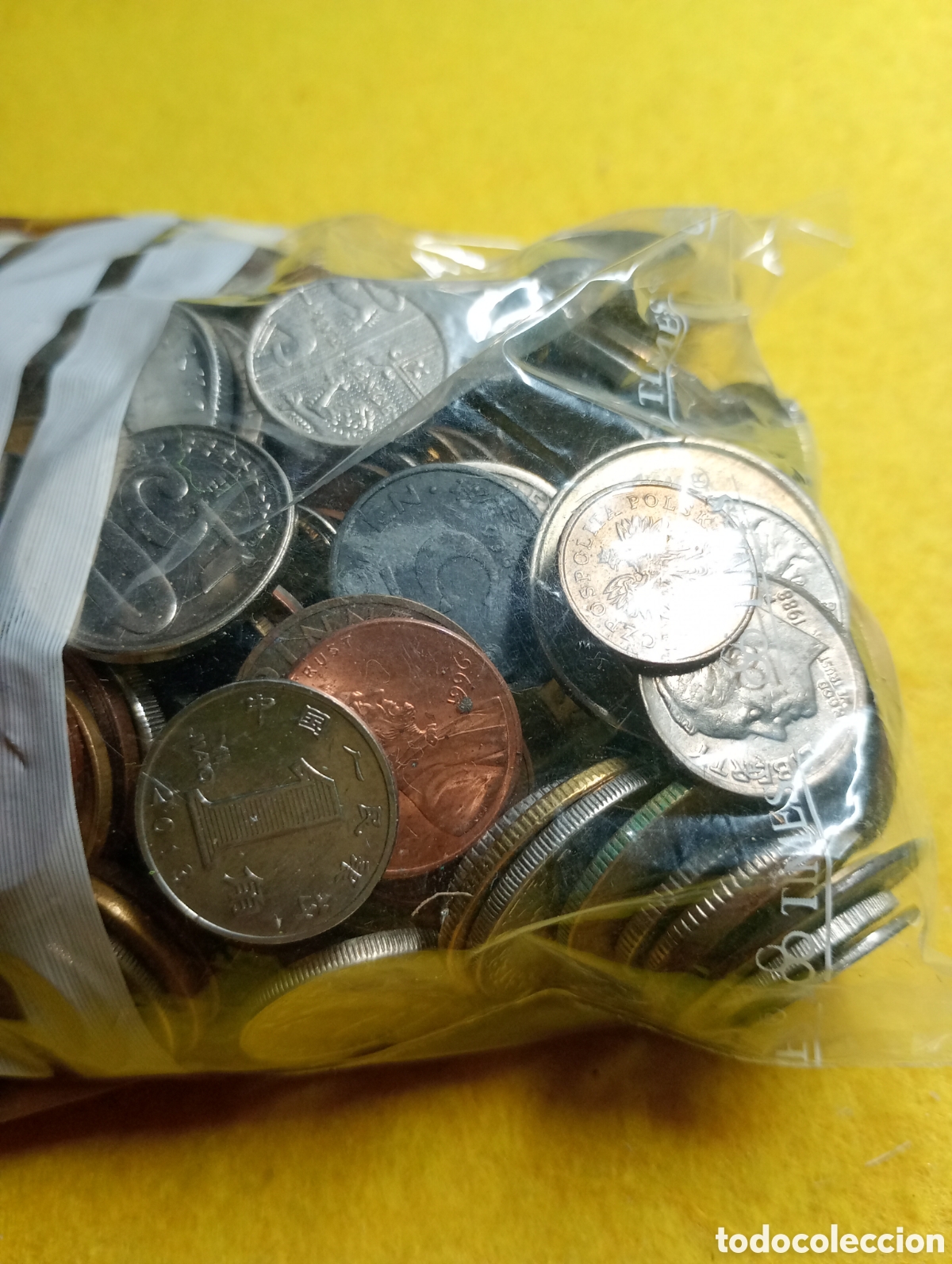 Monedas Franco: 1.220 gramos de monedas espa&ntilde;olas y extranjeras. Variadas - Foto 3