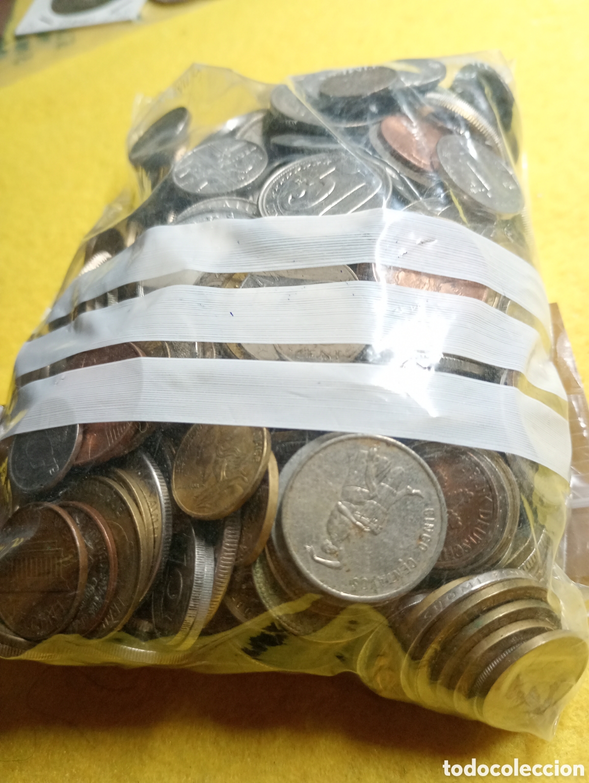 Monedas Franco: 1.220 gramos de monedas espa&ntilde;olas y extranjeras. Variadas - Foto 4