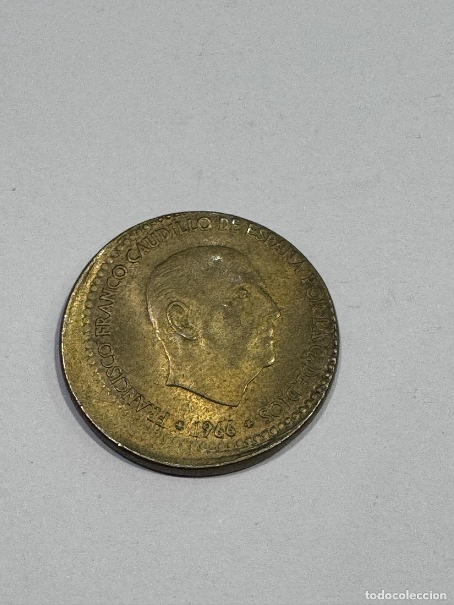 Monedas Franco: MONEDA CON DEFECTO 1 PESETA FRANCISCO FRANCO 1966 CON ERROR ACU&Ntilde;ACI&Oacute;N (G)