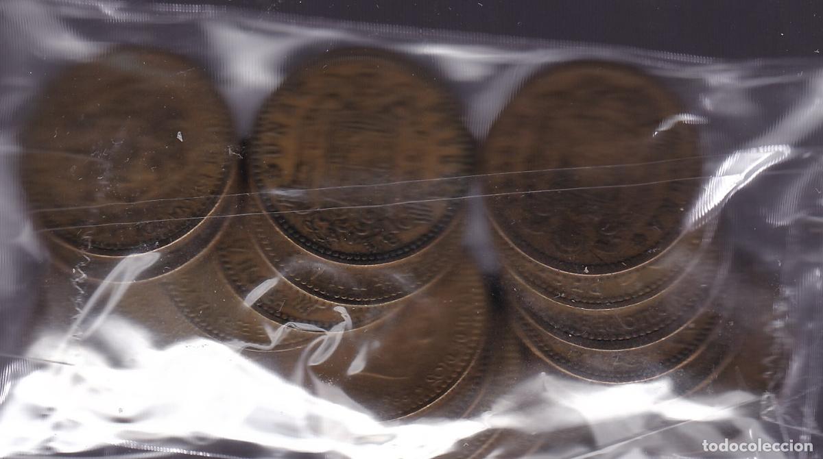 Monedas Franco: FC8-78- Lote 22 Monedas 1 pta FRANCO 1944/75 . Todas diferente A&Ntilde;O