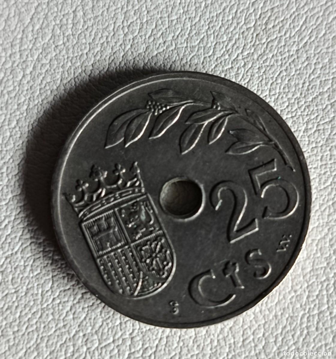 Monedas Franco: lote compuesto por dos monedas de 25 centimos. ESpa&ntilde;a. 1937