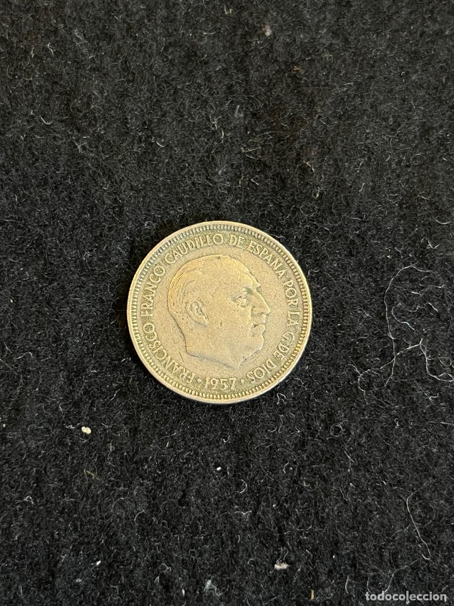 Monete Franco: Moneda 5 Pesetas 1957 *63 Francisco Franco Estado Espa&ntilde;ol &ndash; Estrella 63