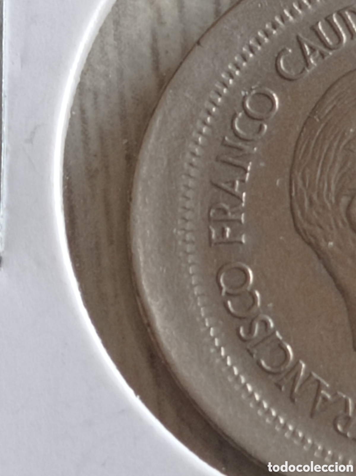 Monedas Franco: Monedas de 5 pesetas ERROR de cospel - Foto 3