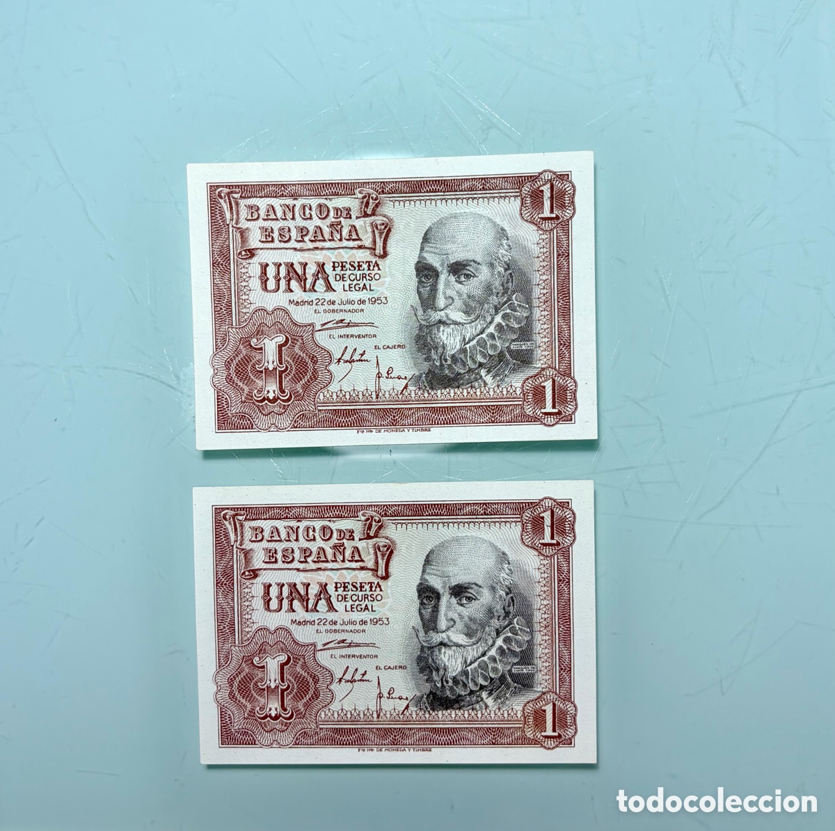 Monedas Franco: Dos billetes 1 peseta 1953 serie consecutiva. S/C