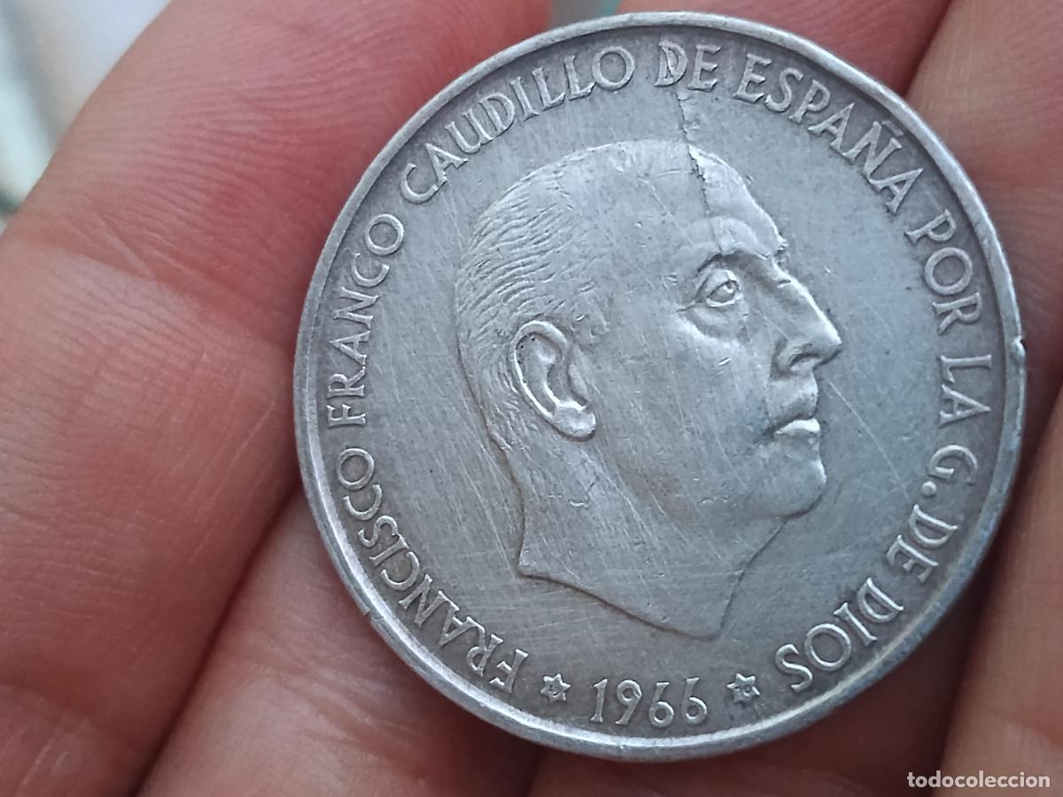 Monedas Franco: 100 pesetas de plata de 1966 estrella 70