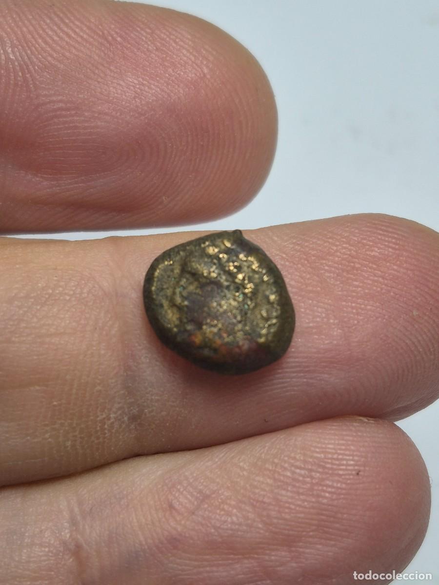 Ancient Greece Coins: NT/ PEQUE&Ntilde;O BRONCE GRIEGO SIRACUSA? A IDENTIFICAR 1,86 GRS (A1840)