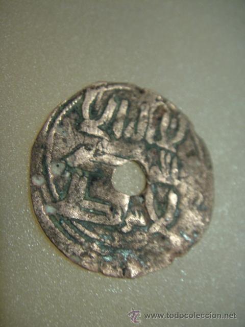 Monedas Hispano &aacute;rabes: antigua moneda de cobre - Foto 1