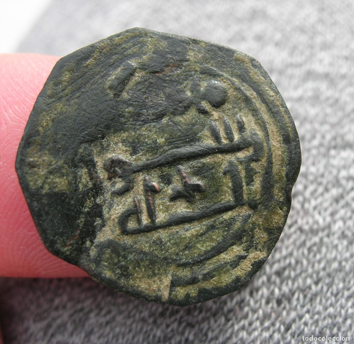 Monedas Hispano &aacute;rabes: Fel&uacute;s hispano-&aacute;rabe, raro. (Mide 19 mm) - Foto 2