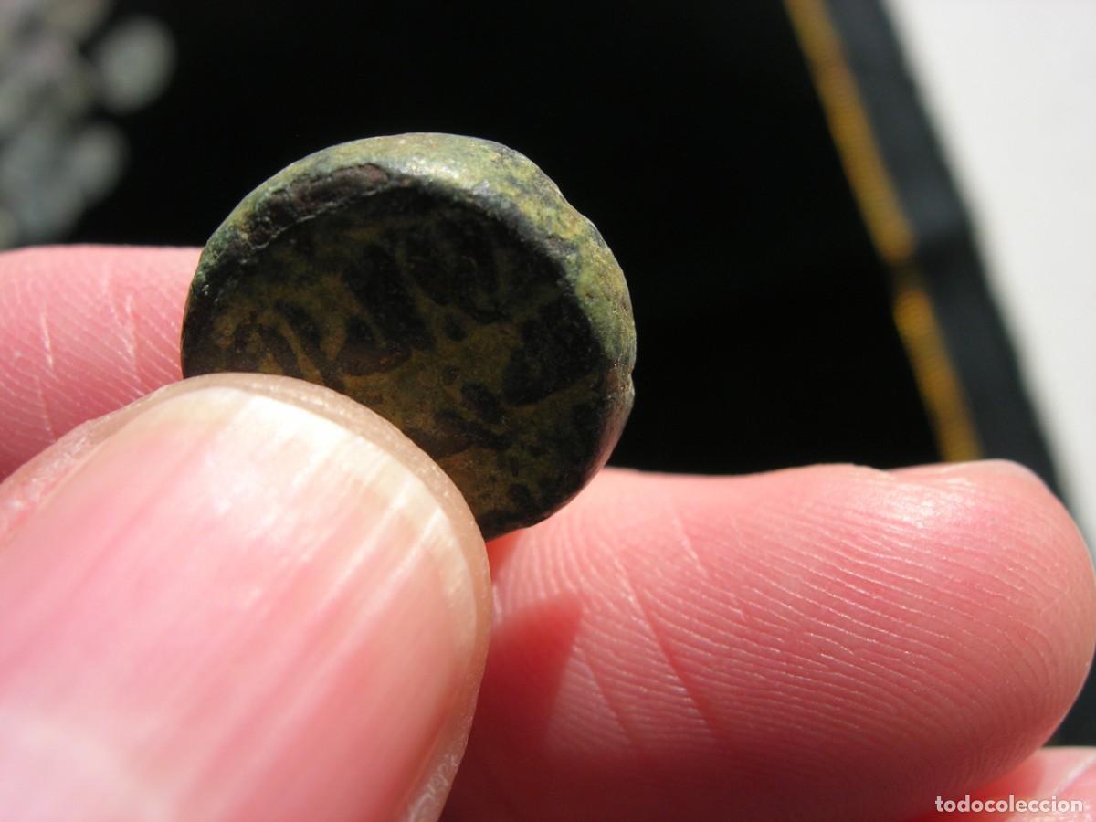 Monedas Hispano &aacute;rabes: Felus de cobre de al-Andalus. - Foto 3