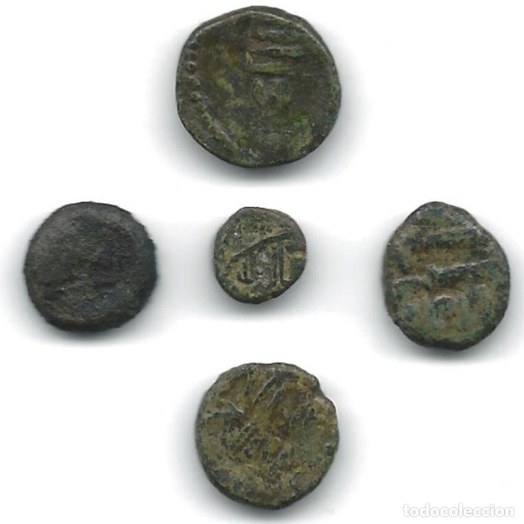 Monedas Hispano &aacute;rabes: 5 monedas felus dos mouros. - Foto 1