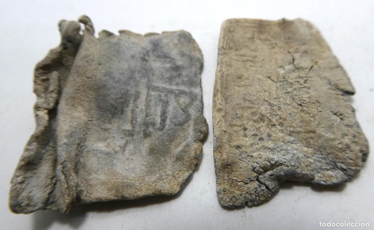 Monedas Hispano &aacute;rabes: 2 amuletos ar&aacute;bes de plomo con letras - Foto 2