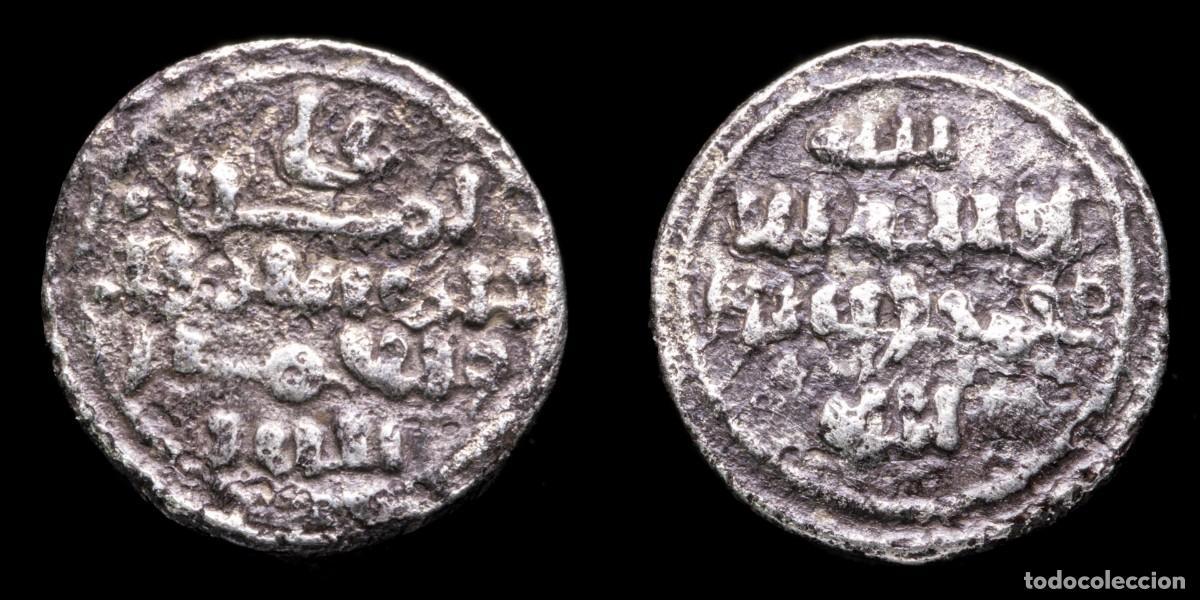 Monedas Hispano &aacute;rabes: Quirat Ali Ben Yusuf and Emir Sir, 500/533 H - 11 mm / 0,85 gr.