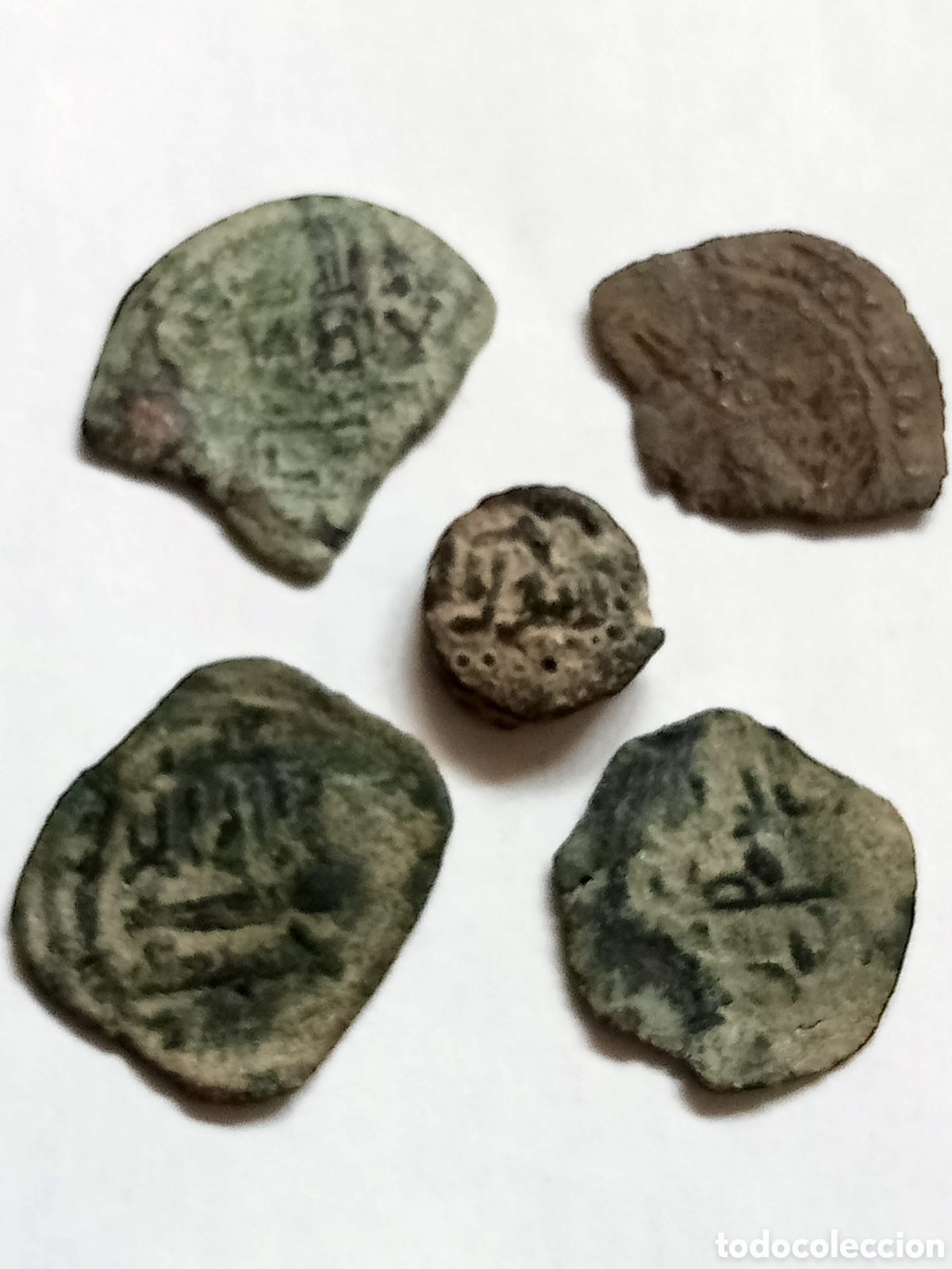 Monedas Hispano &aacute;rabes: FELUSRS Y FRAC. DE TAIFAS - SIGLO VIII AL XIV- A CATALOGAR