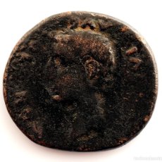 Monedas ibéricas: IBEROS-COLONIA ROMULA. AS. 14-36 A.C. (SEVILLA). COBRE 12,9 G. ESCASA