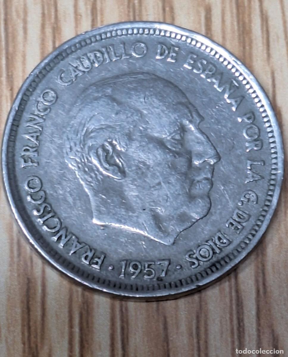 Monedas ib&eacute;ricas: Moeda de 50 PTAS de 1957 - *59 - Foto 1