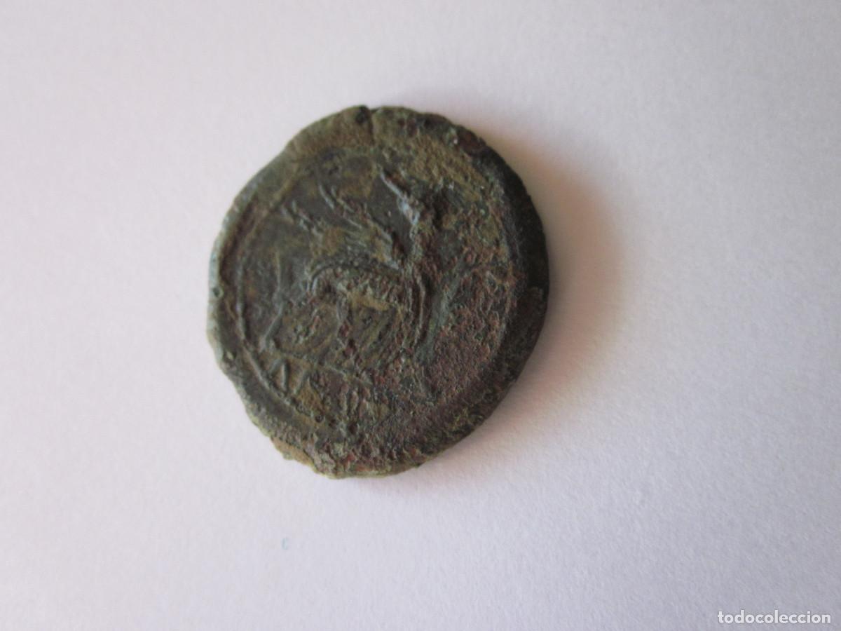 Monedas ib&eacute;ricas: As uncial de Castulo. Mano y esfinge. - Foto 2