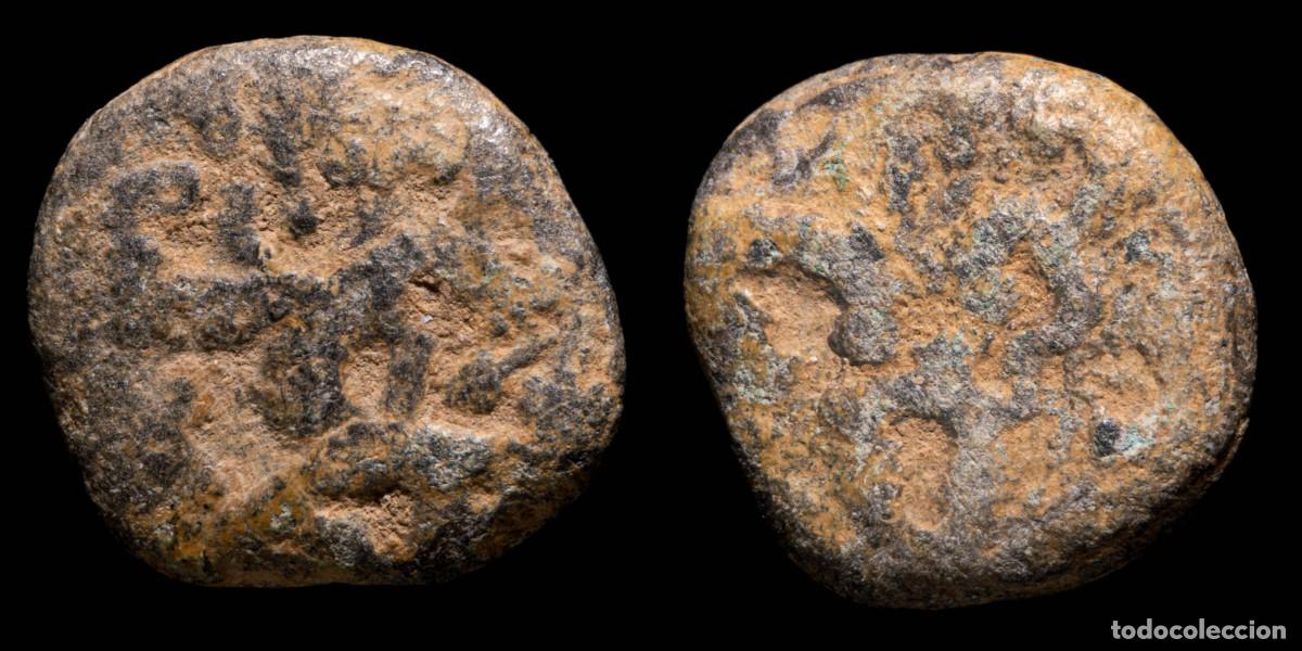 Monedas ib&eacute;ricas: Ancient Hispania - Ebusus (Ibiza) Lead - 12 mm / 1.96 gr.