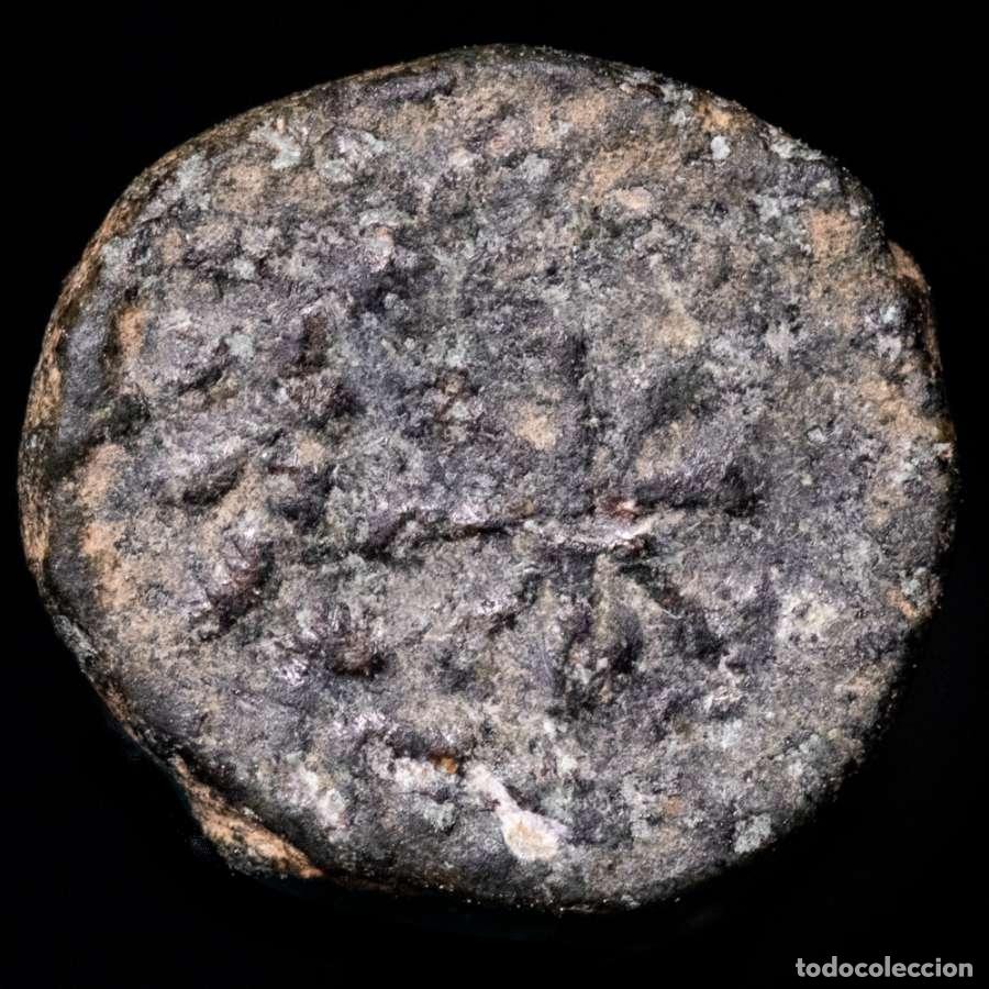 Monedas ib&eacute;ricas: Vandalos, nummus de bronce, Cartago, Cristograma. Raro
