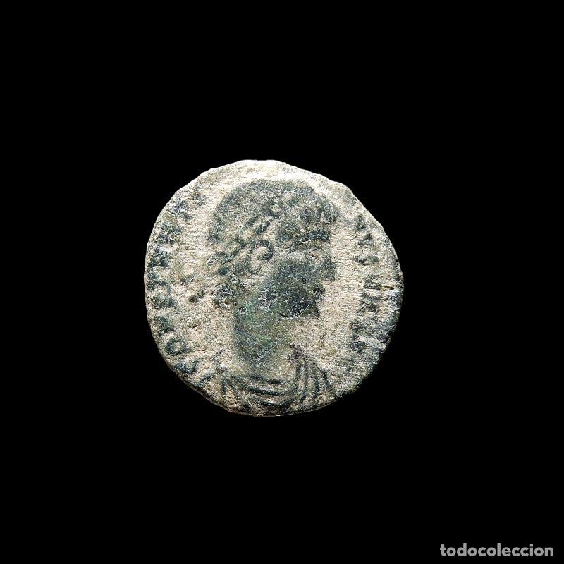 Monedas ib&eacute;ricas: Constantino I, &aelig; 15, Cyzico SMK&Gamma;, RIC VII, 122 R2. A121-M