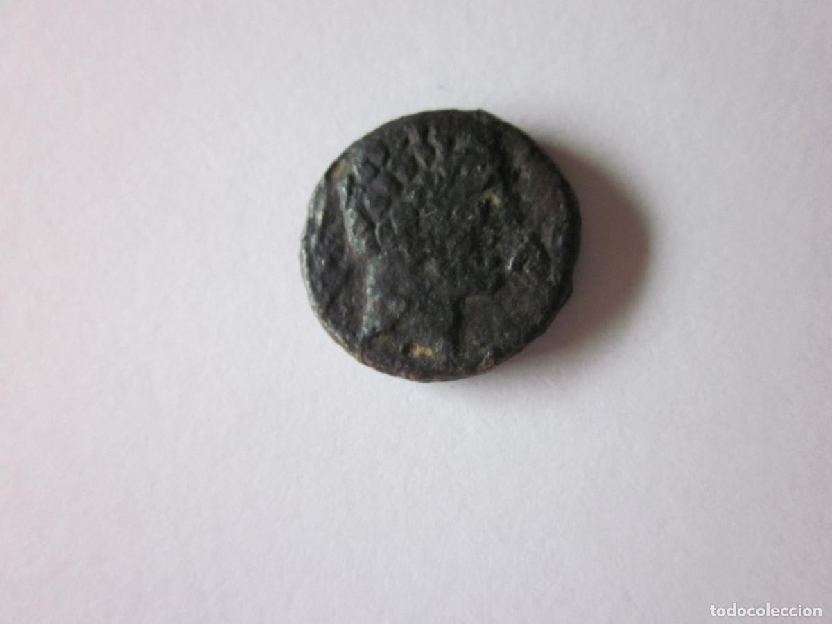 Monedas ib&eacute;ricas: Semis de Caiscata. Ka y arado en anverso. 2 puntos sobre caballo en reverso. Muy raro.