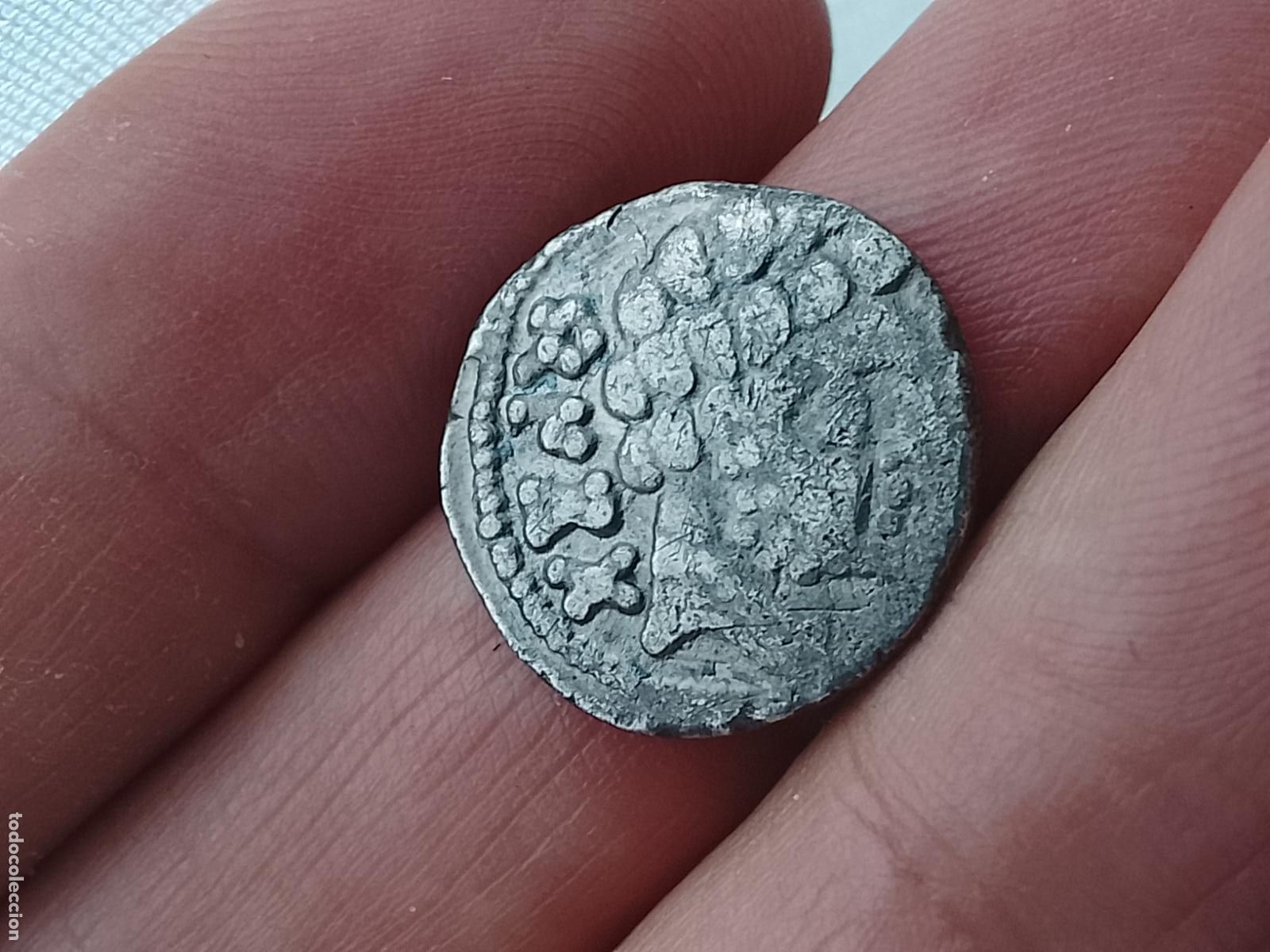 Monedas ib&eacute;ricas: Buen denario de plata maciza de Baskunes, Navarra