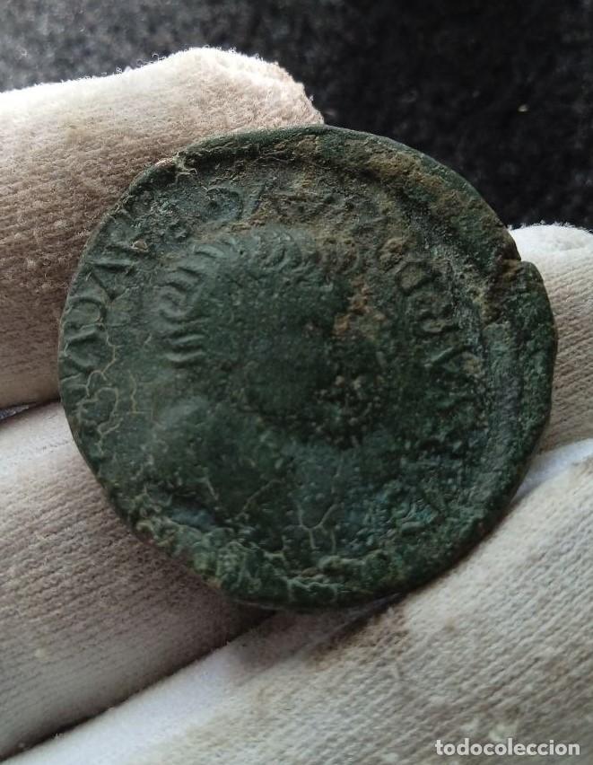 Monedas ib&eacute;ricas: Escaso as de Tiberio, SEGOBRIGA , 28 mm