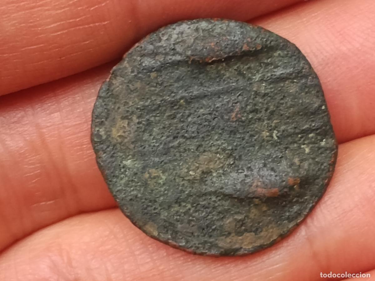 Monedas ib&eacute;ricas: POSIBLE GADES, CADIZ, GADIR. SEMIS