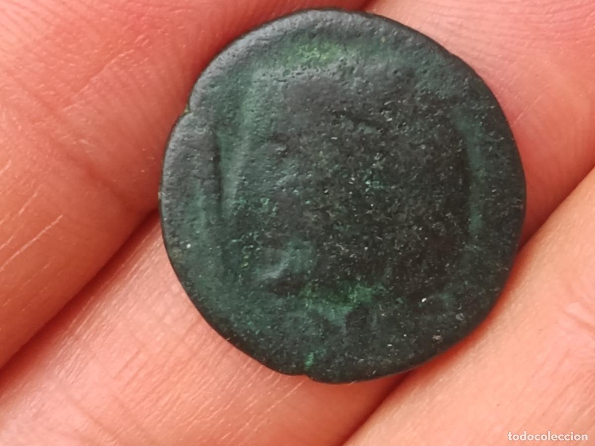 Monedas ib&eacute;ricas: Gades, C&aacute;diz. Medio calco - Foto 1